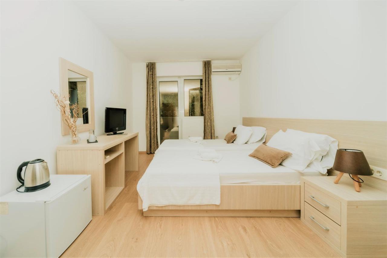 Guesthouse Radjen Sveti Stefan Extérieur photo