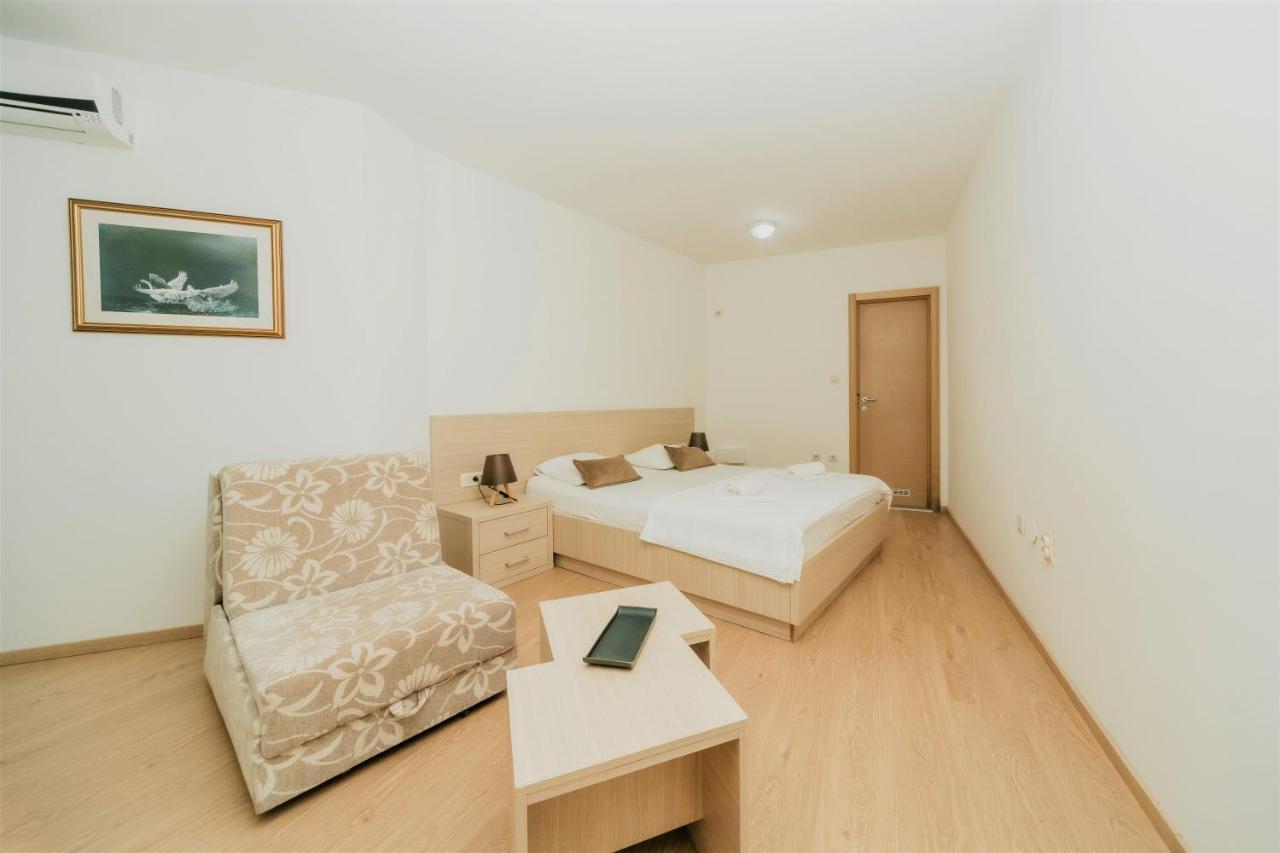 Guesthouse Radjen Sveti Stefan Extérieur photo